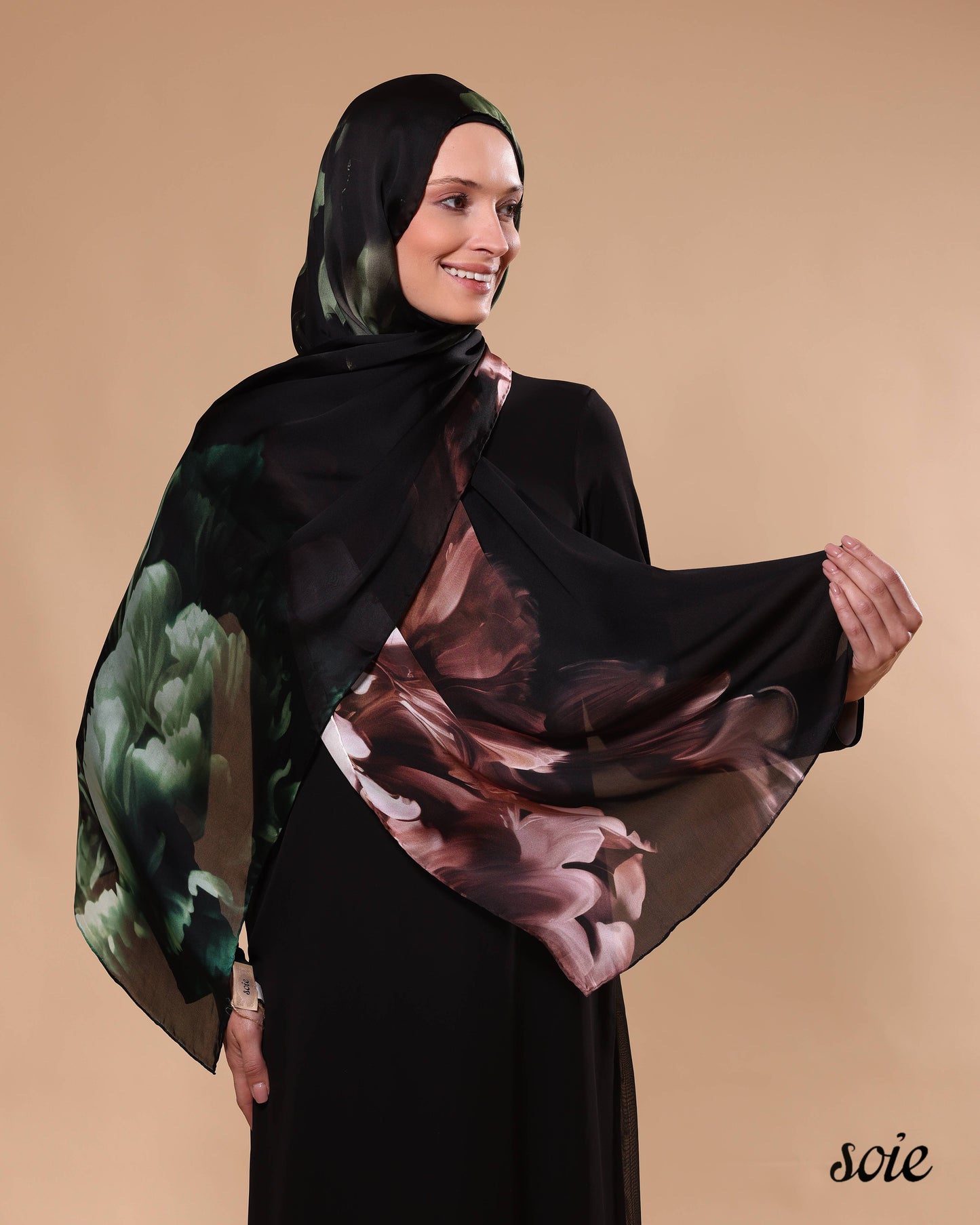 Poeny flower shawl
