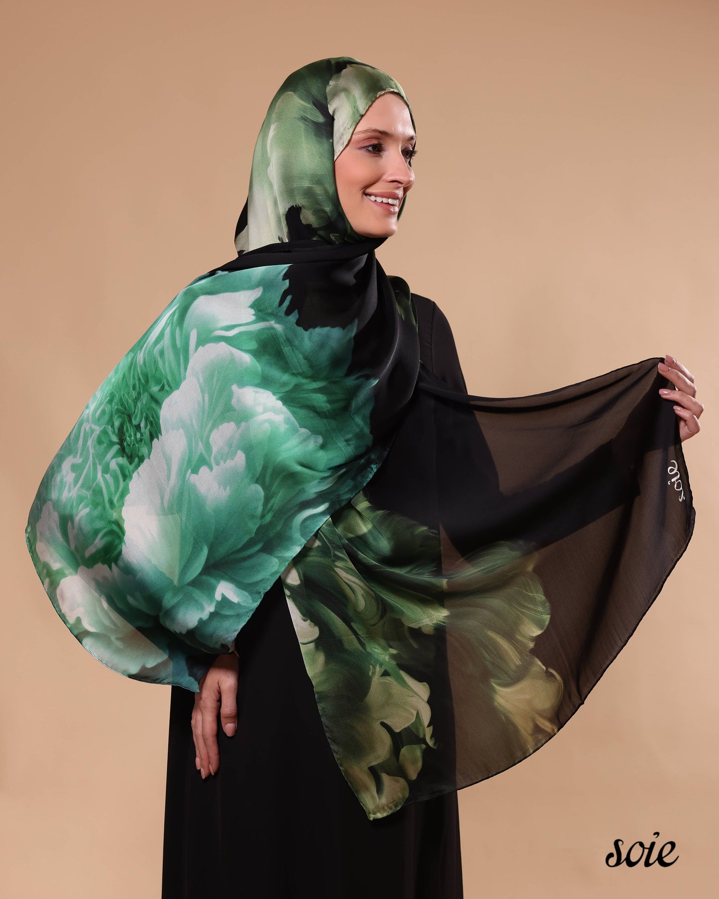 Poeny flower shawl