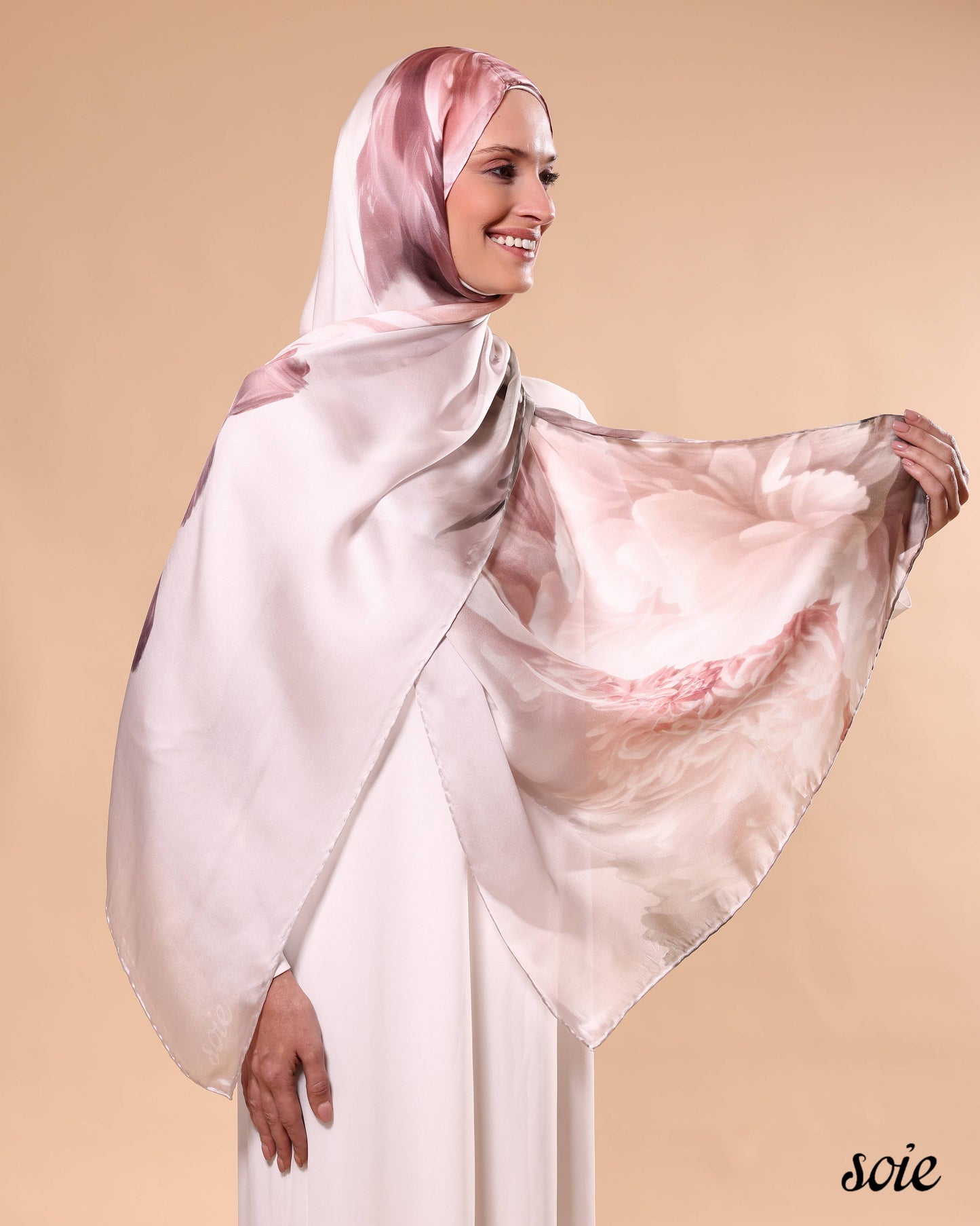 Poeny flower shawl