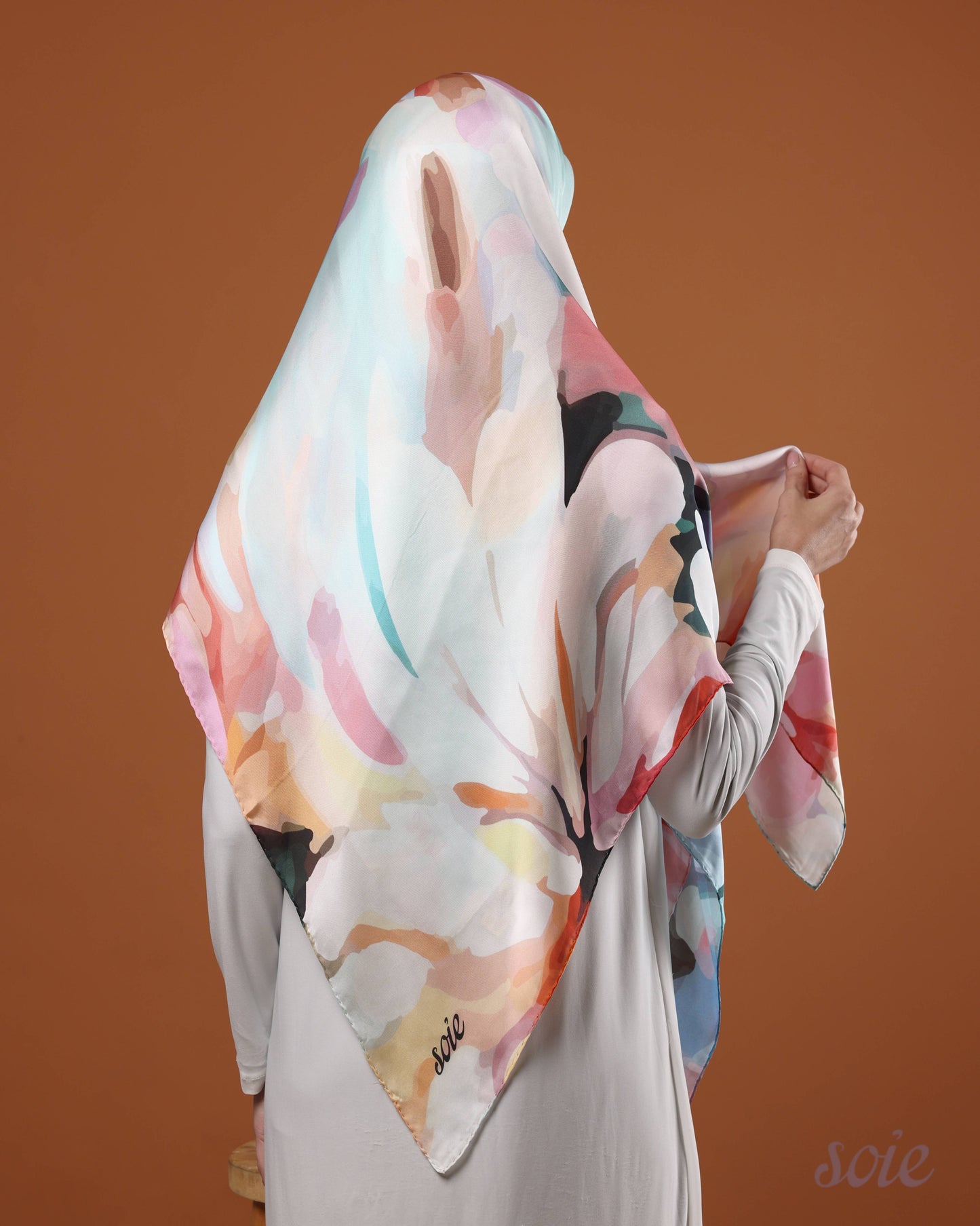 Floral Aurora scarf 1