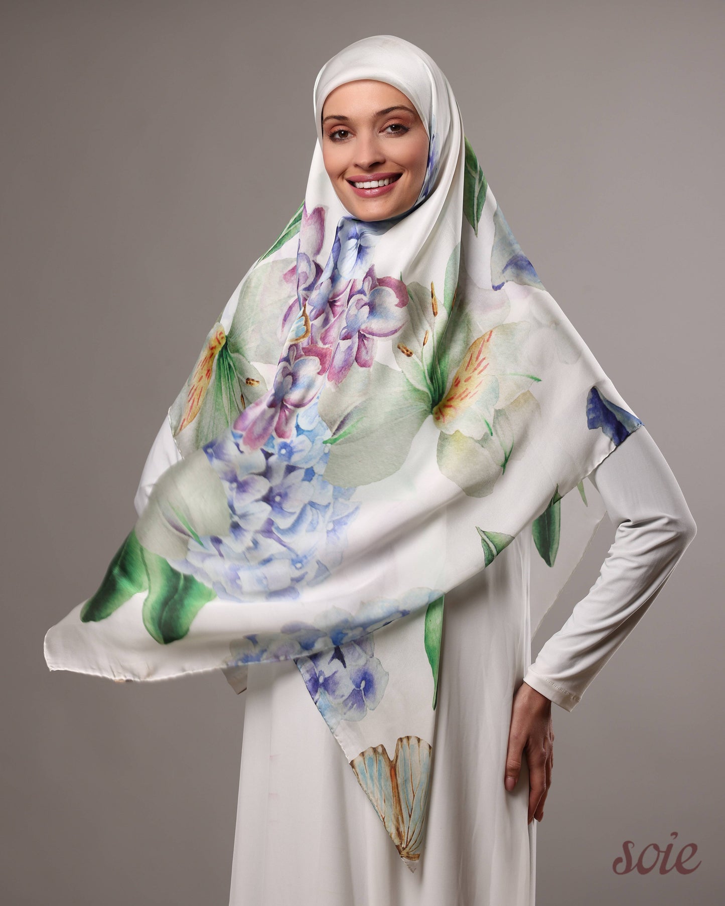 Blooming hydrangea scarf