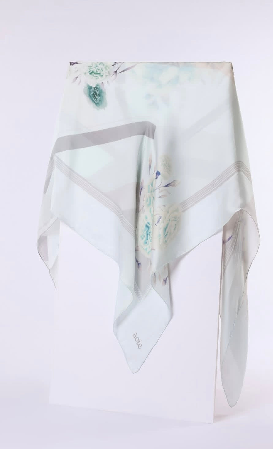classy blooms scarf 1