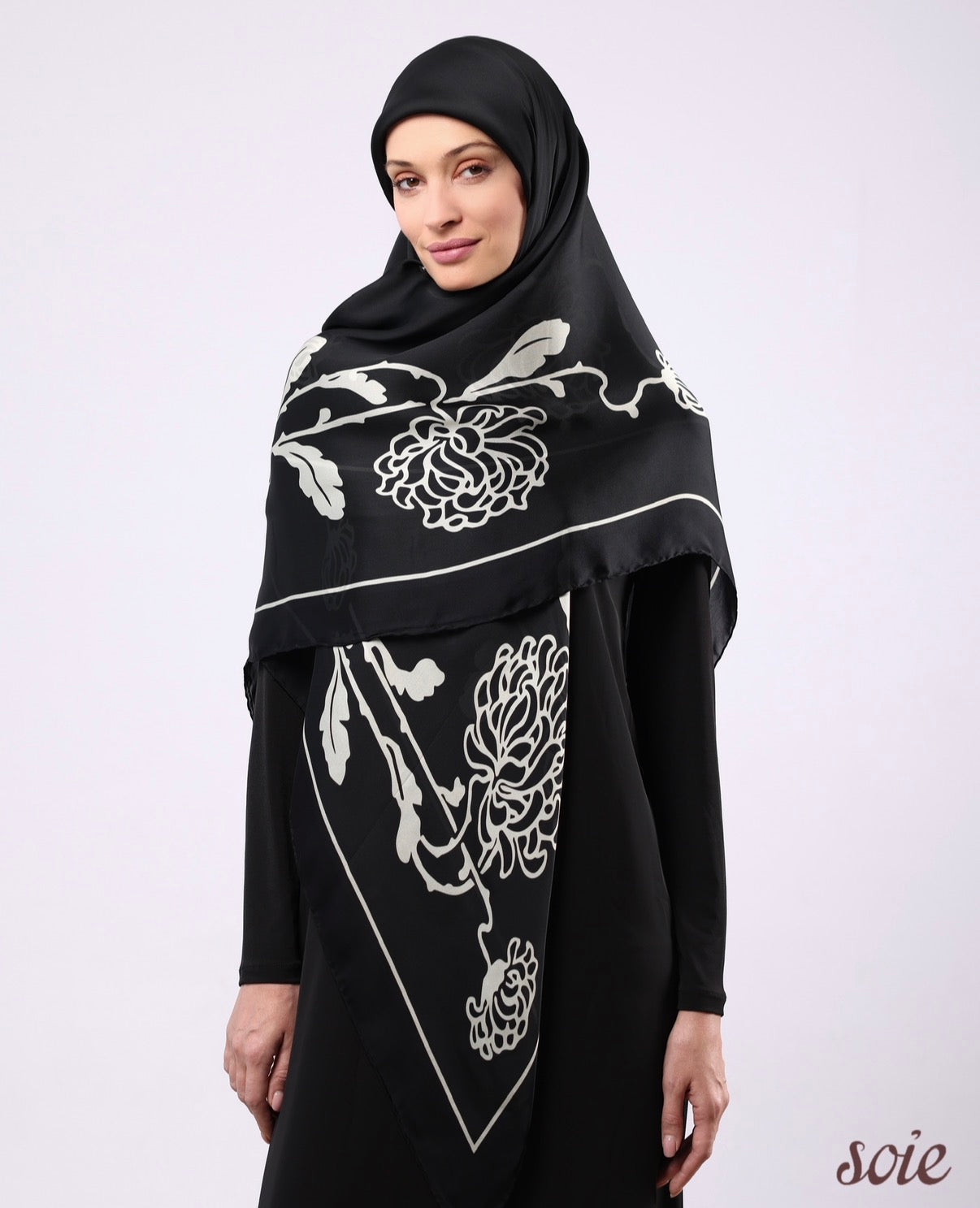 line & bloom scarf 3