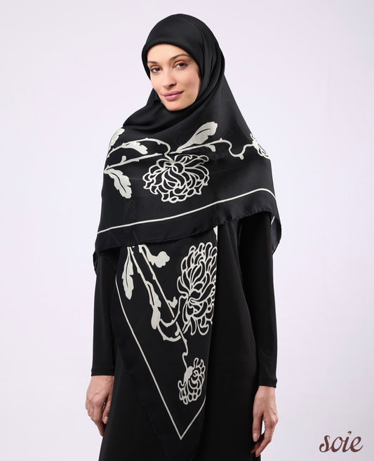 line & bloom scarf 3