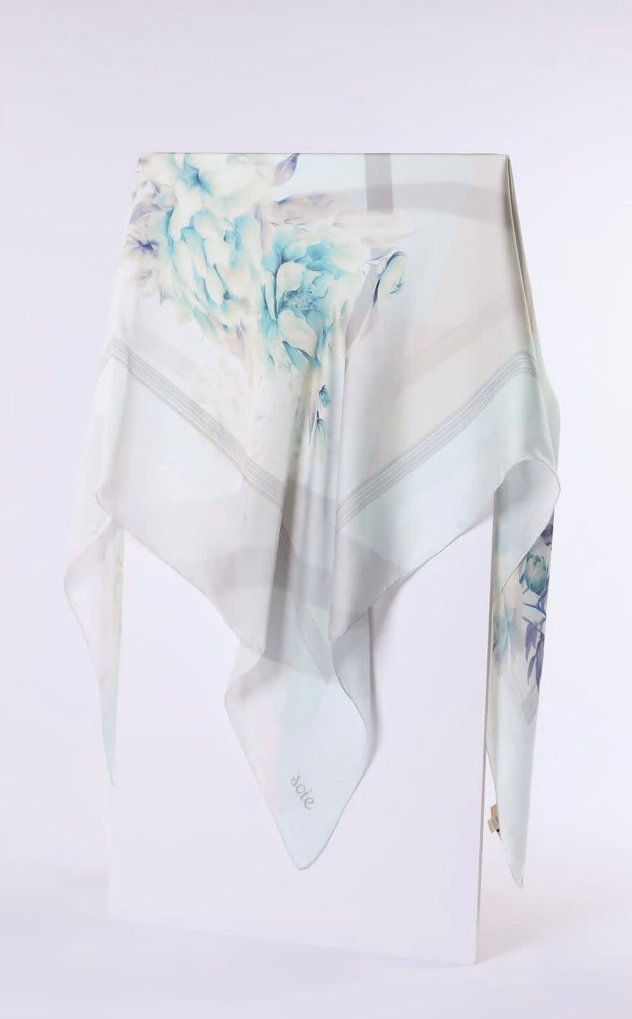 classy blooms scarf 1