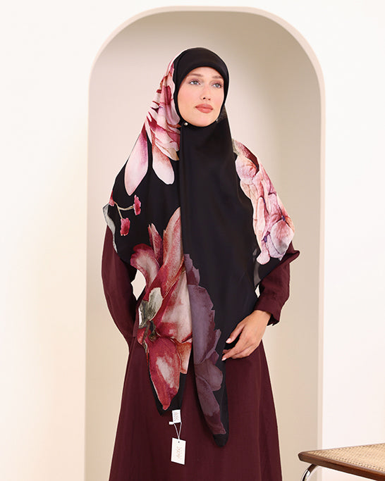 Midnight bloom scarf (folded view)