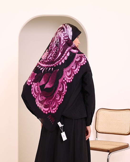 Ivory Bloom Scarf