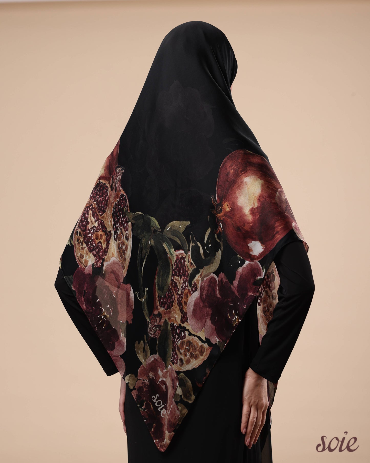Pomegrante garden scarf