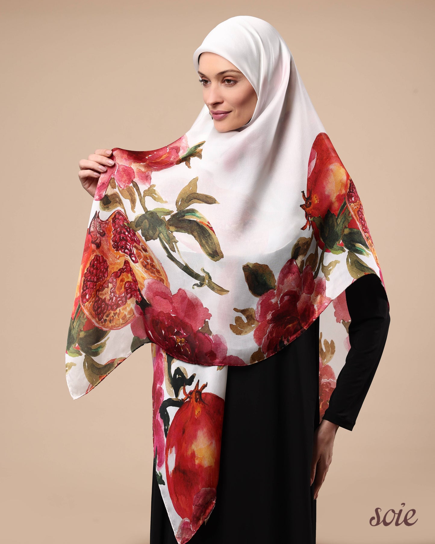 Pomegrante garden scarf