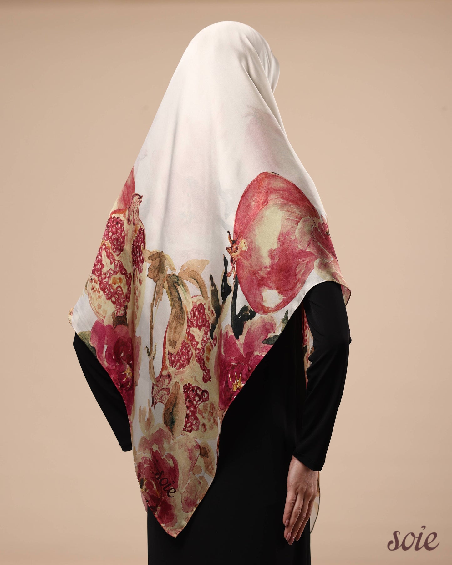 Pomegrante garden scarf