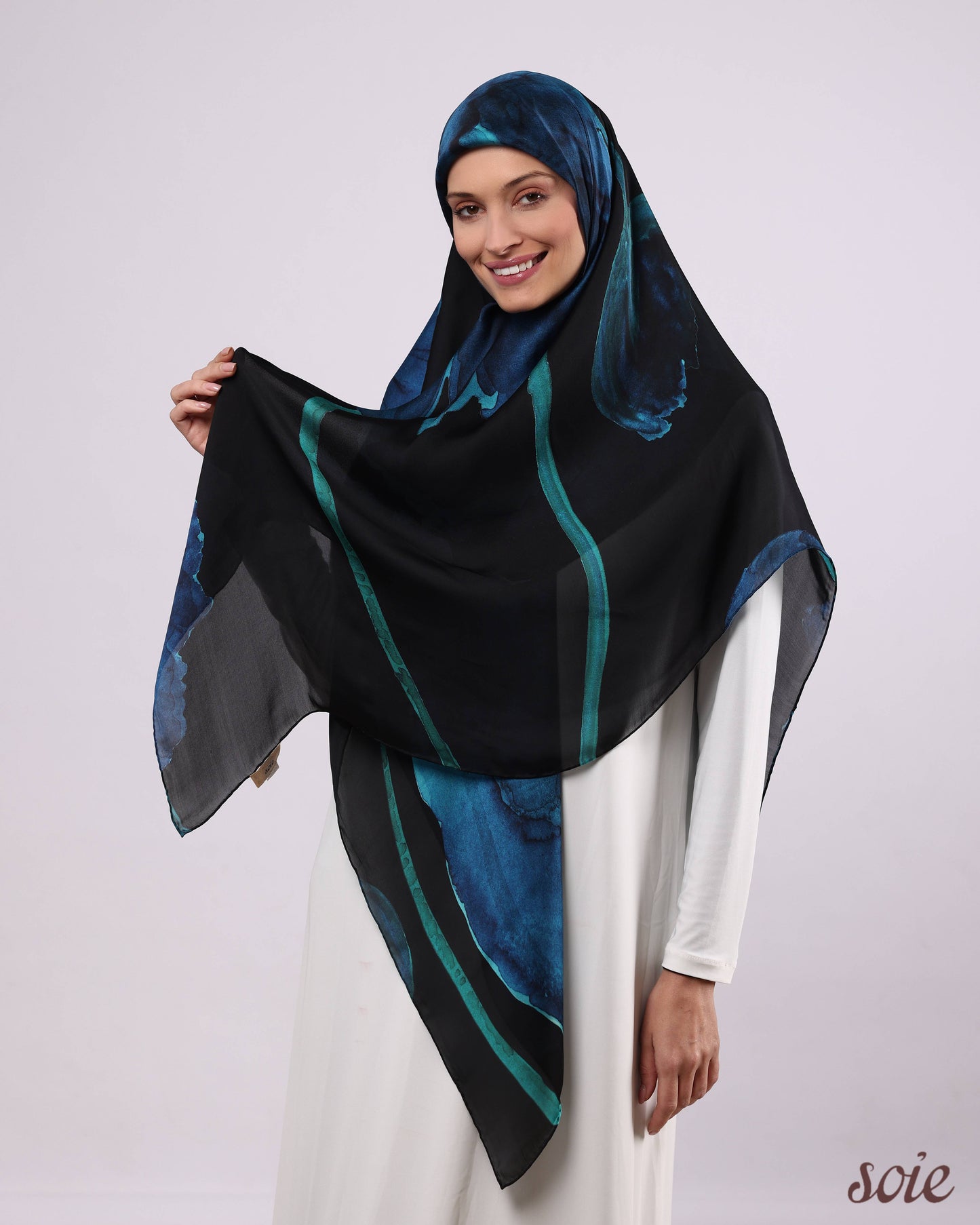 Poppy dream scarf