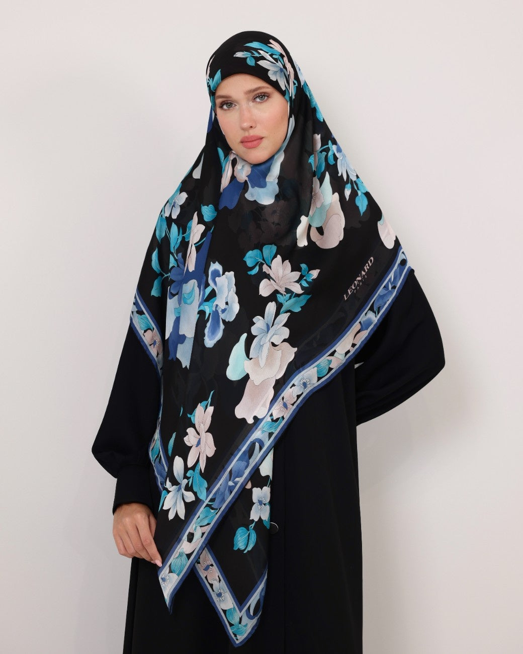 Leonard scarf L01