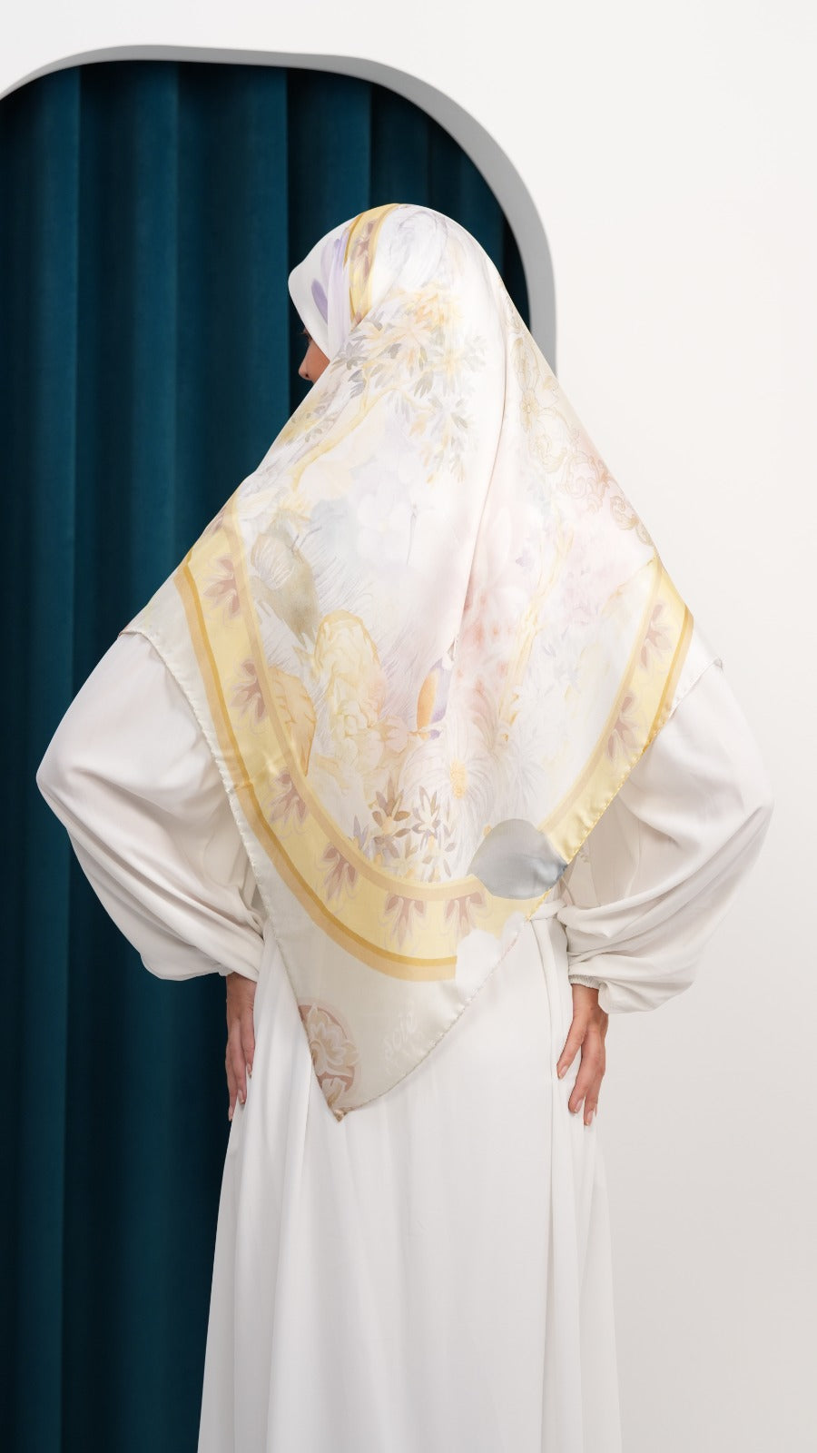 Italy silk scarf ITD4