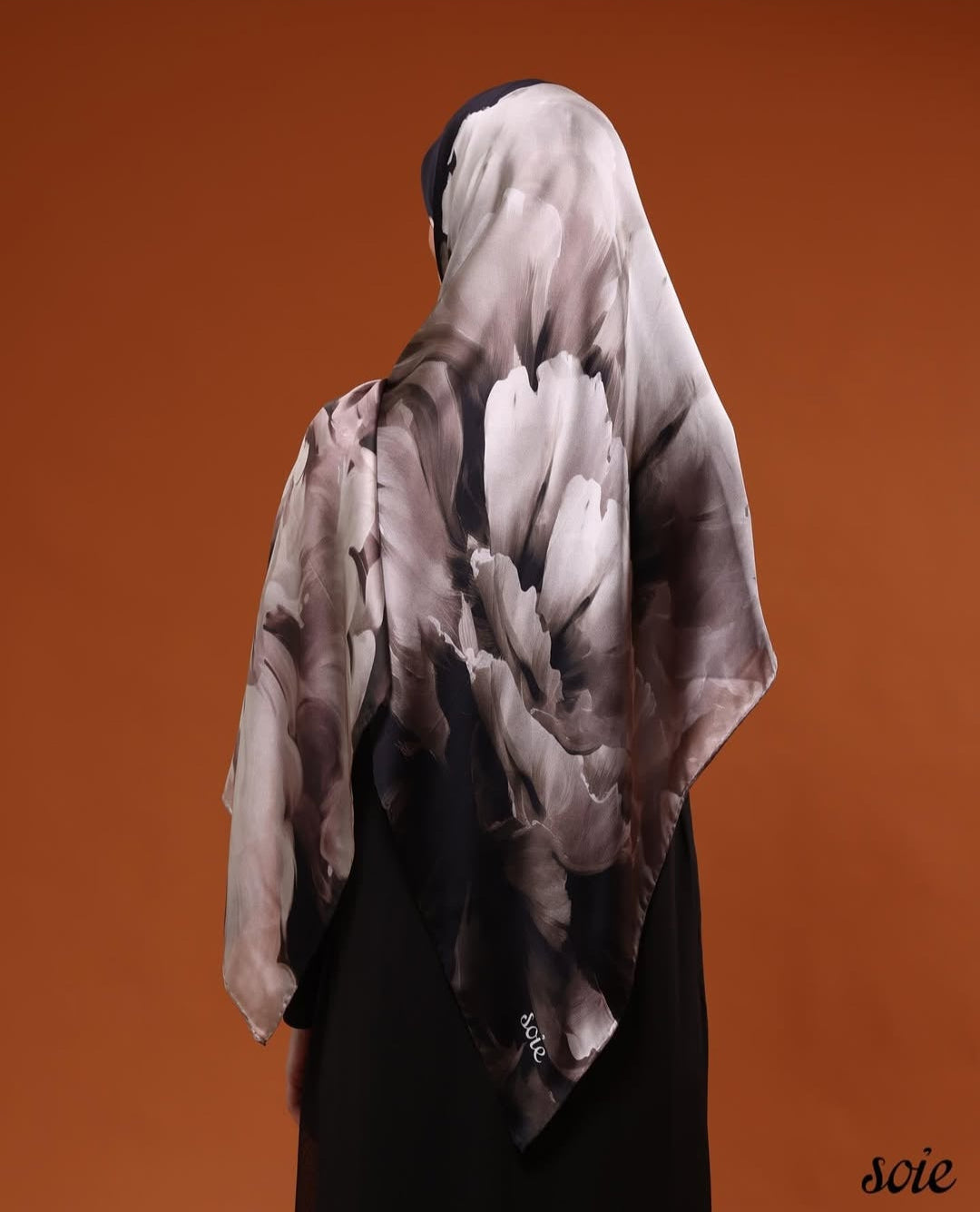 Poeny flower scarf 1