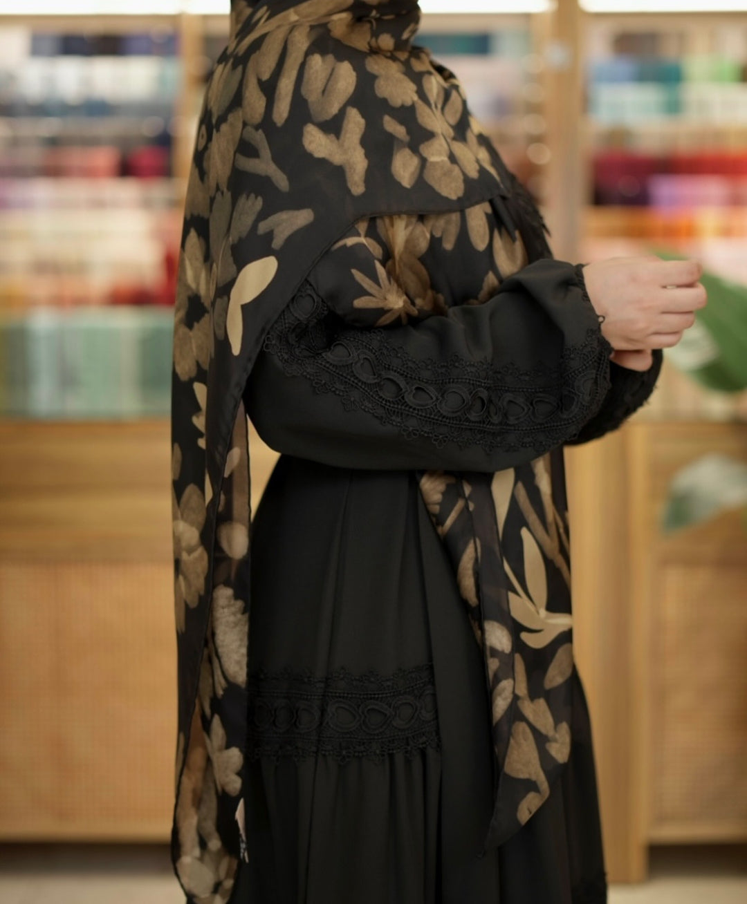 Blooming floral scarf 2